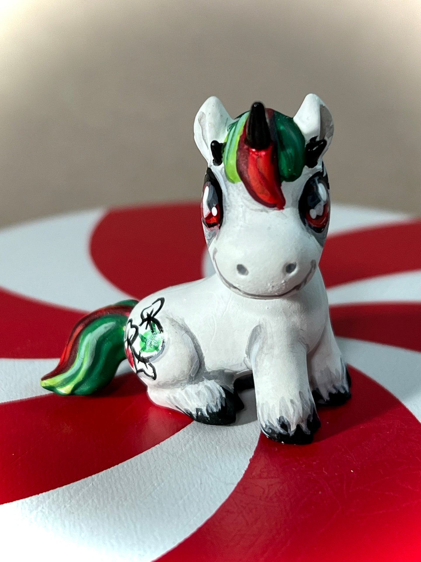 Small Minty Mayhem, Sitting up