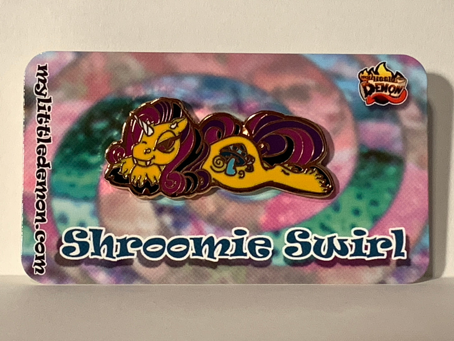 Shroomie Swirl Pin